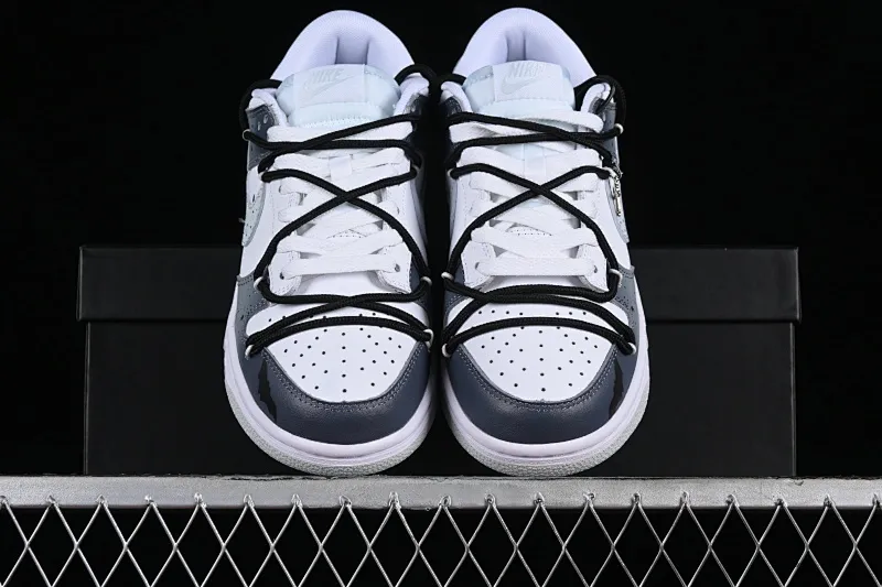 All categories Nk SB Dunk series Nk SB Dunk Low Low-top sneakers Nk Dunk Low Splash ink graffiti Double hook Halloween cross Old gradient SB strap low-top casual sneakers DV0831-101